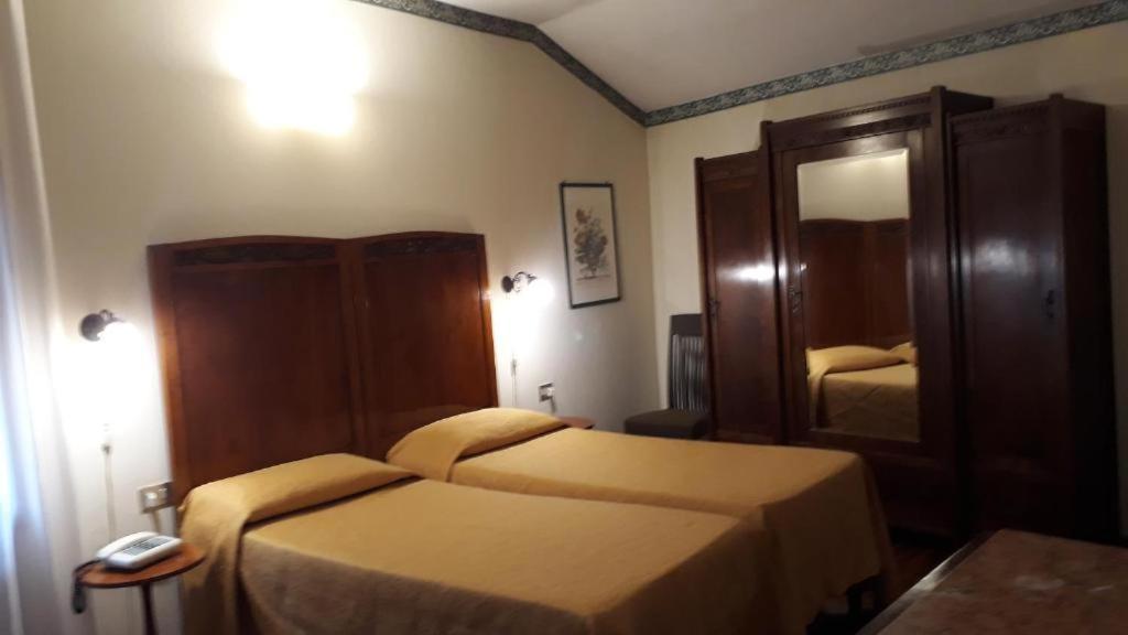 Hotel Due Mori Vicenza Ngoại thất bức ảnh